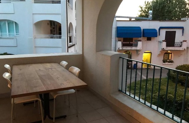 Luminoso appartamento sulla darsena PORTOVERDE