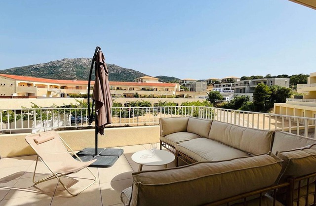 Luminous 2BR Apartment in Lumio - 6 Guests, A/C, Near Beach, Large Terrace, Parking Included