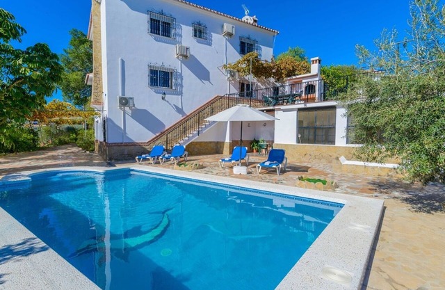 Luna de Alora Álora by Ruralidays