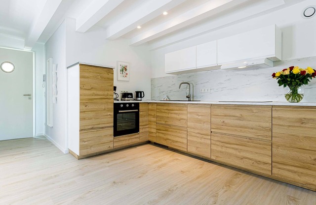 Lütt Oskar | Modern. Generous. Directly by the sea.
