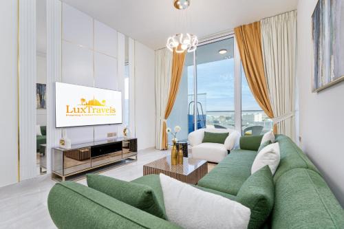 Lux BnB Gemz - Al Furjan I Private Pool I