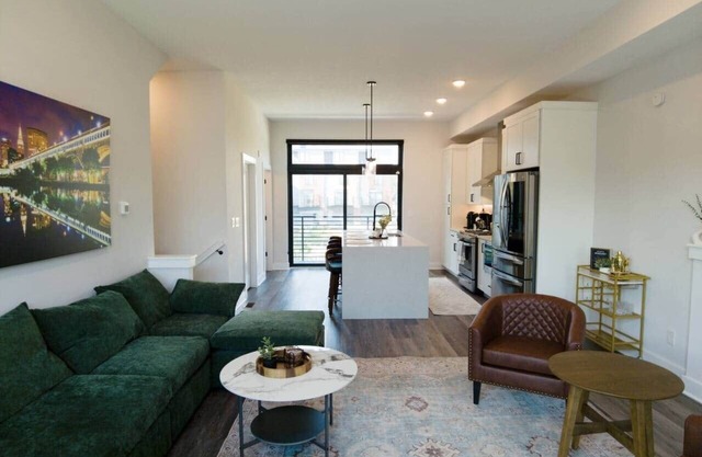 Lux Downtown Villa * Stadiums * Clinic * Private Garage