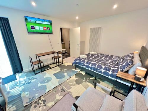 Lux King Studio Penthouse w private entrance