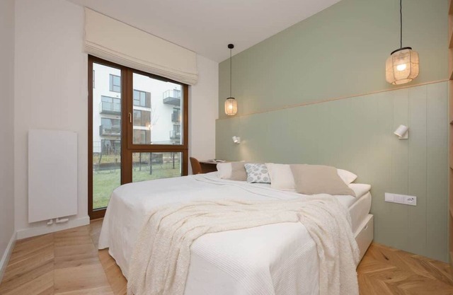 LUX Pastel Oasis Family Apartment with Parking & Gym by Renters Prestige