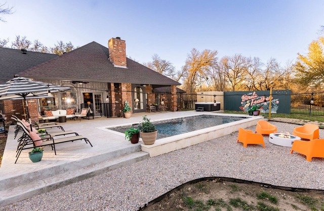 Lux Stay | Pool, Hot Tub & Firepit | Sleeps 19