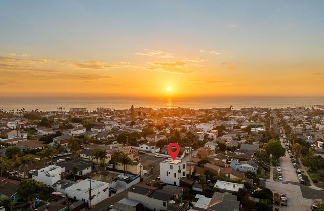 Luxe Beach House w/Ocean Views