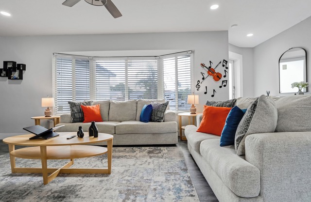 Luxe by Jenn 3BR Retreat w/Heated Pool