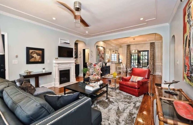 Luxe Myers Park 3 King Condos, 6BR | Private