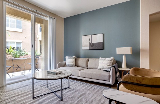 Luxe Playa Del Rey 2BR w/Pool, Spa & Gym, nr Playa Beach, by Blueground