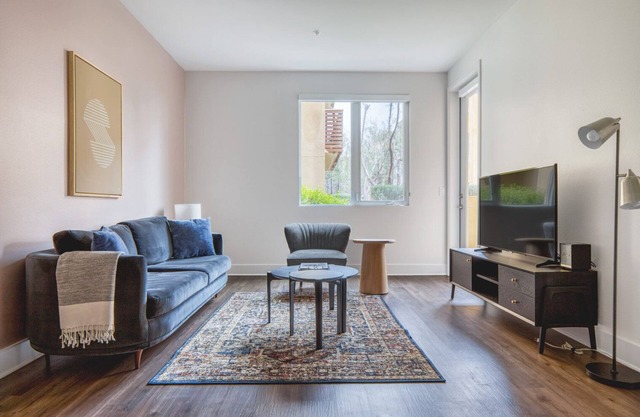Luxe Playa Vista 1BR w/Pool, Gym, Lounge & W/D, nr 405, by Blueground