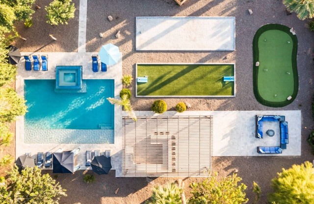 Luxe Private Retreat - The Sun Valley Estate