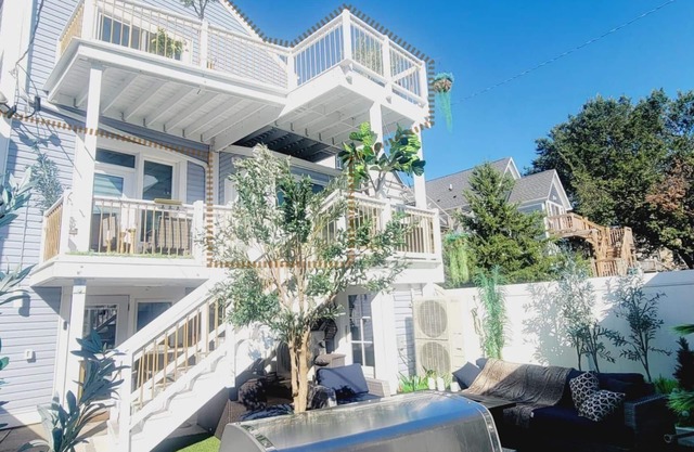 Luxe Ranch & Spa House Retreat! Pets Welcome
