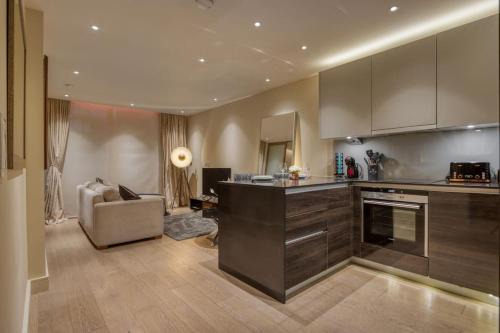 Luxe Riverside Manhattan Studio