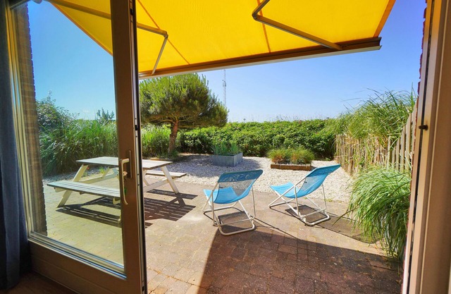 Luxe vacation home by the sea in Holland. Callantsoog apartment for 4 persons.