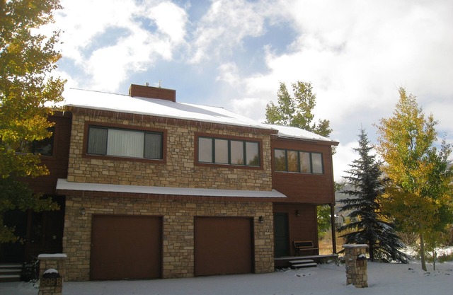 Luxurious 3BR/3BA, Amazing Views and Private Hot Tub