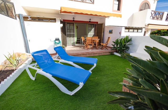 Luxurious apartment with garden