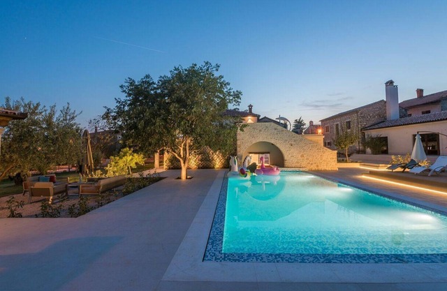 Luxurious estate Villa LV area Umag swimming pool Jacuzzi sauna fitness barbecue Wifi