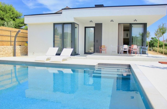 Luxurious holiday home Sunny Garden in Barbat on the Rab Island