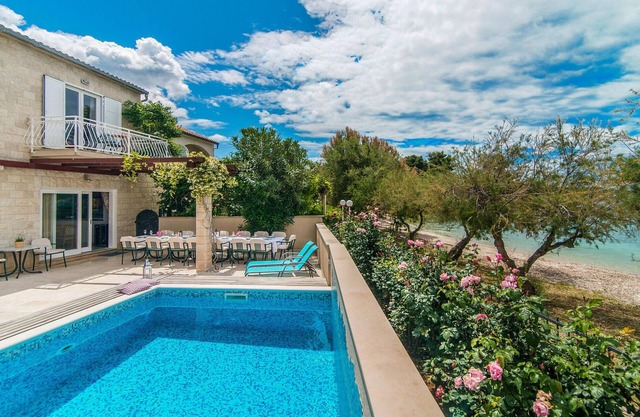 Luxurious home in Supetar