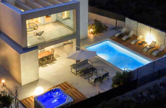 Luxurious home in Zaton