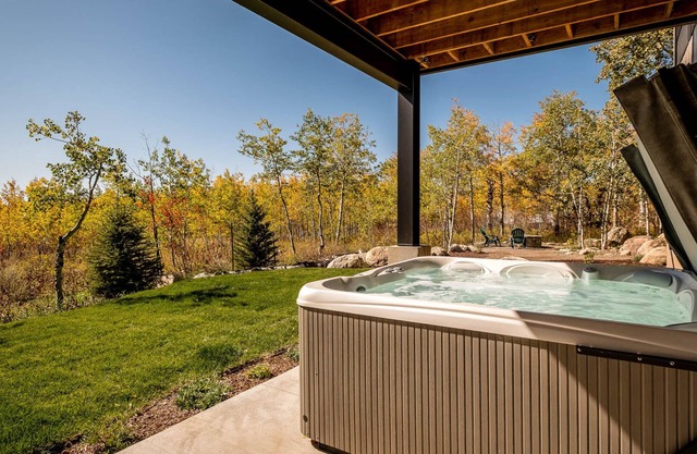 Luxurious + Hot Tub + Private + Views - Chalet Cascada