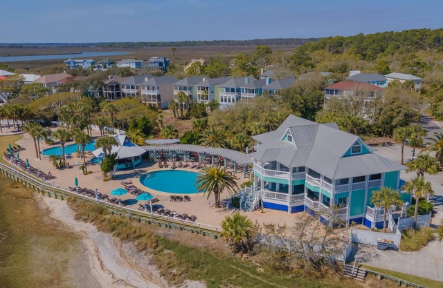 Luxurious Island Retreat Stunning Views Sleeps 8 Free Golf Cart