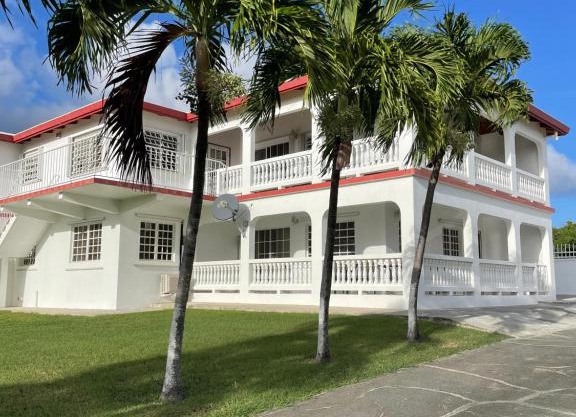 Luxurious One and Two Bedroom Villa