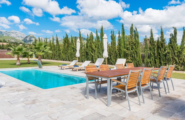 Luxurious property with pool – Villa Ses Rentadores