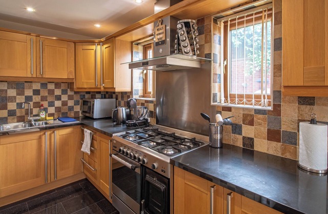 Luxurious Sheffield Villa with Stunning Views