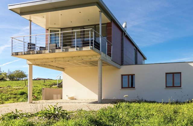 Luxurious Villa in Limeyrat France with private pool