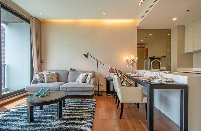 Luxury 1Bed 1Bath 300m BTS Phrom Phong, Emporium EmSphere EmQuartier