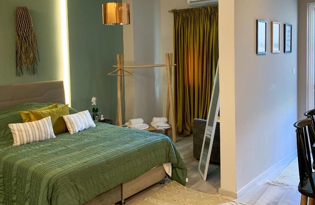 Luxury-1Bed Apartment with Porch in Greece