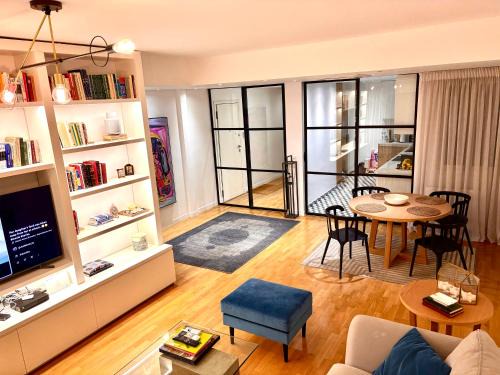 Luxury 2 bedroom 2 bathroom flat in Kolonaki !