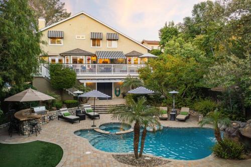 Luxury 5br 3 5ba w Pool & Hot Tub