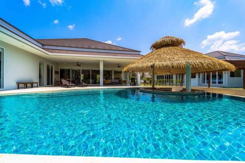 Luxury 7 Bedroom Pool Villa WL67