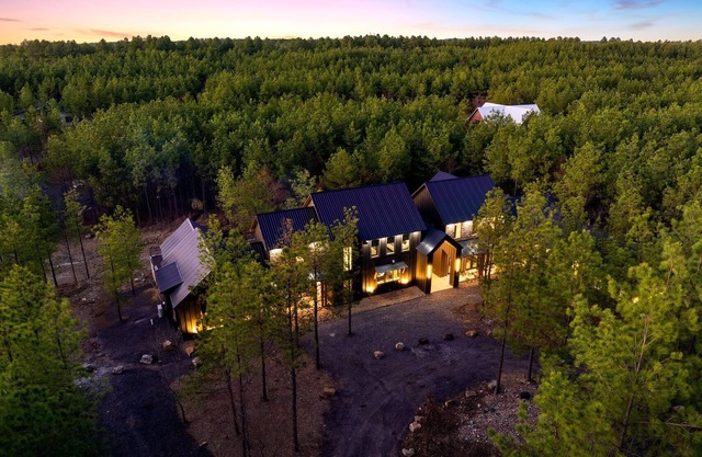 Luxury 8BR Cabin | Sleeps 28 | Hot Tub, Game Room, Firepit, Theater, Outdoor Living & More!