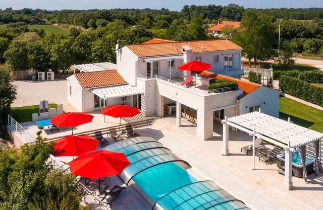 Luxury and modern villa with swimming pool