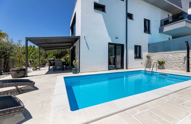 Luxury Apartment I. with a heated pool in Villa Adria Apartments