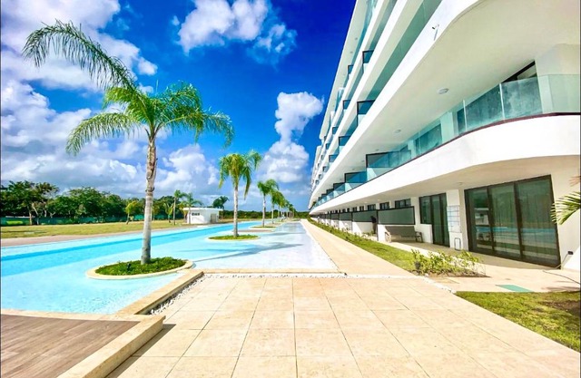 Luxury Apartment With Pool And Golf View