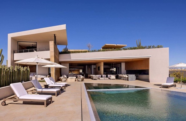 Luxury Beach Estate Oasis in Diamante - Sleeps 20
