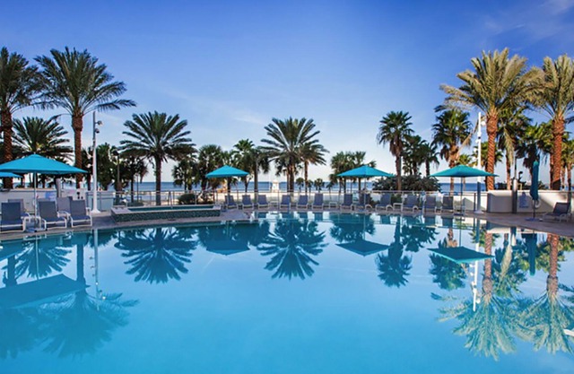 Luxury Beachside Clearwater Beach Resort 1-Bedroom Suite + Amenities