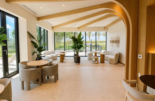 Luxury Beachside Oasis