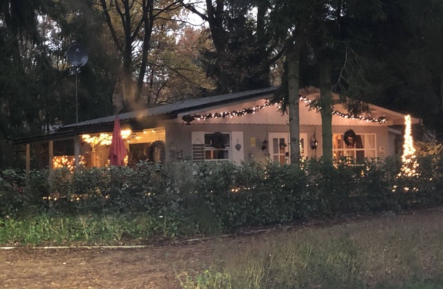 LUXURY CHALET for max 5 pers. In the middle of the Limburg forest