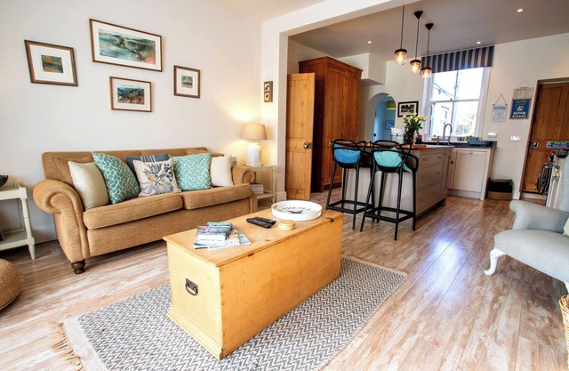 Luxury Cottage 5 minute walk to Runswick Bay Beach