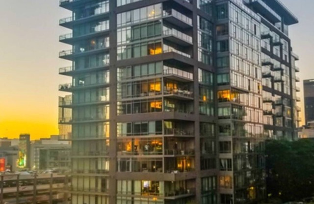 Luxury Downtown Penthouse with Amazing Views