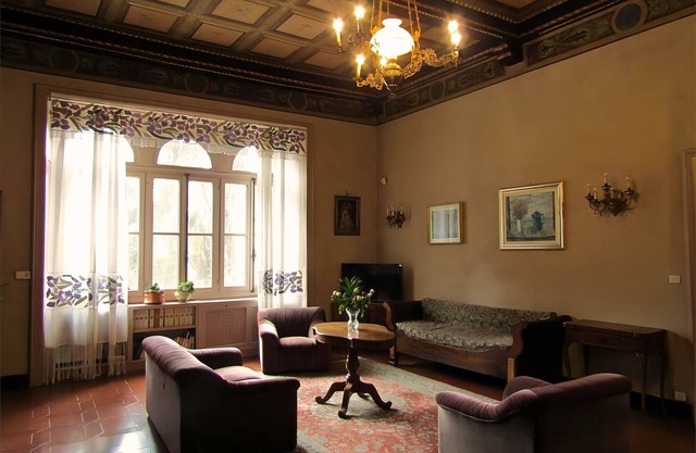 Luxury flat in an ancient monastery between Langhe and the sea
