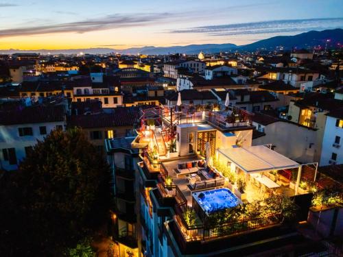 Luxury Florence Penthouse with Rooftop Terrace
