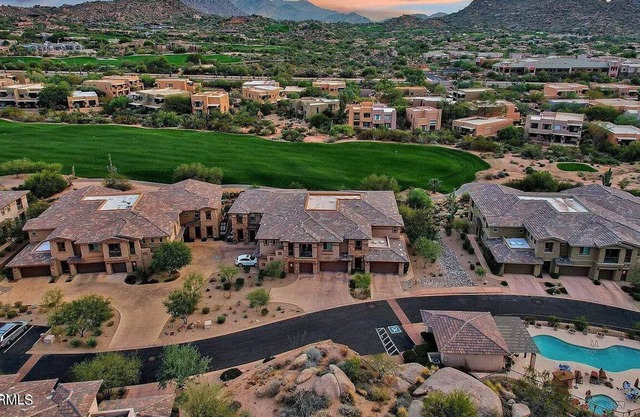 Luxury golf course condo