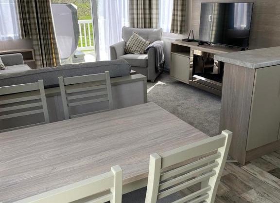 Luxury Holiday Home Sleeps 6 Pet Friendly