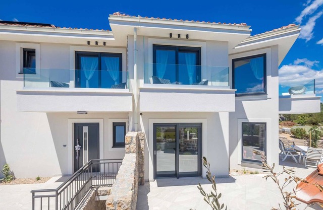 Luxury Holiday house STELLA with private pool